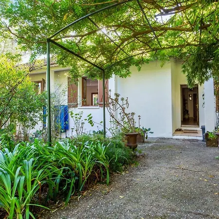 Ferienhaus Maison De 3 Chambres A Cap D'antibes A 400 M De La Plage Avec Jardin Clos Et Wifi Antibes